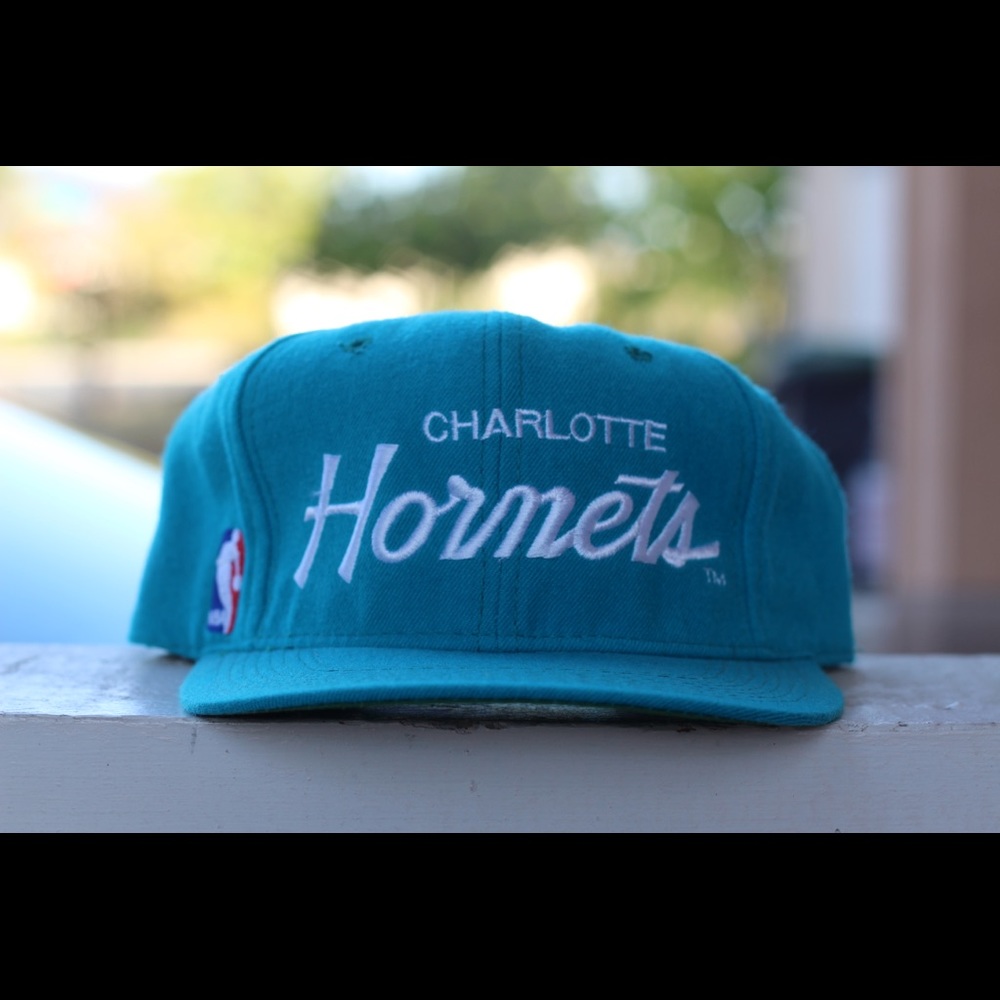 Vtg Sports Specialties Charlotte Hornets SnapBack